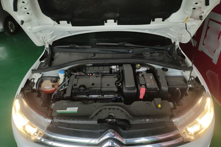 Used Citroen C3-XR 2015 1.6L Manual Pioneer Model Engine Bay