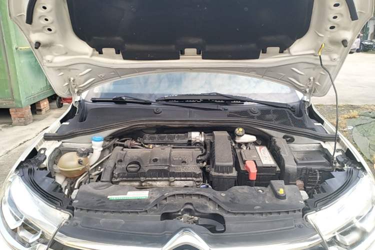 Used Citroen C3-XR 2015 1.6L Automatic Pioneer Model Engine Bay