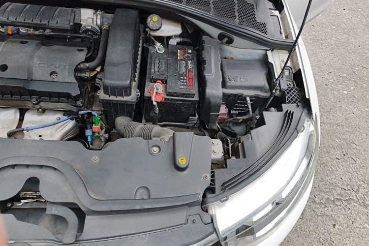 Used Citroen C3-XR 2015 1.6L Manual Pioneer Model Engine Bay Left