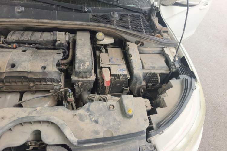 Used Citroen C3-XR 2015 1.6L Manual Pioneer Model Engine Bay Left