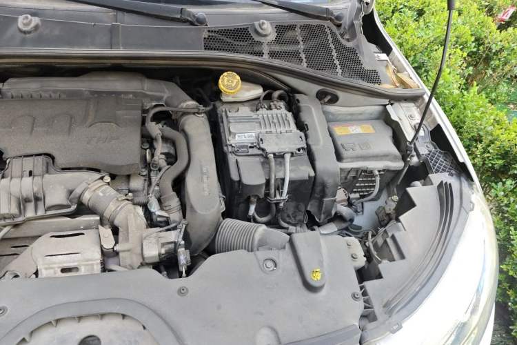 Used Citroen C3-XR 2015 1.6THP Automatic Flagship Model Engine Bay Left