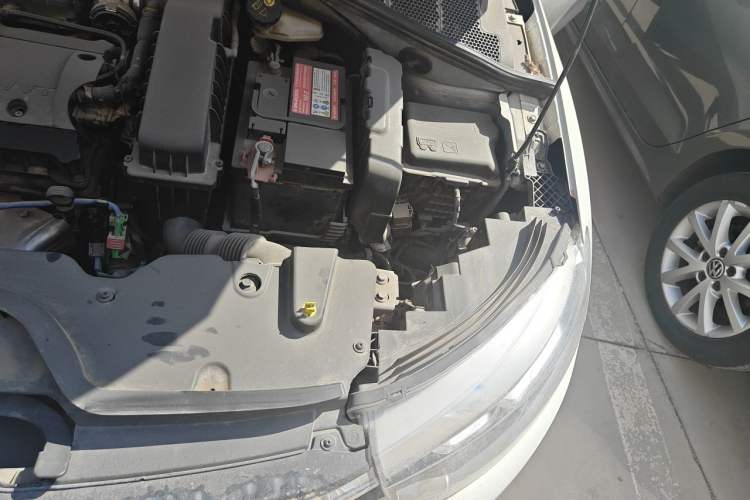 Used Citroen C3-XR 2015 1.6L Automatic Pioneer Model Engine Bay Left