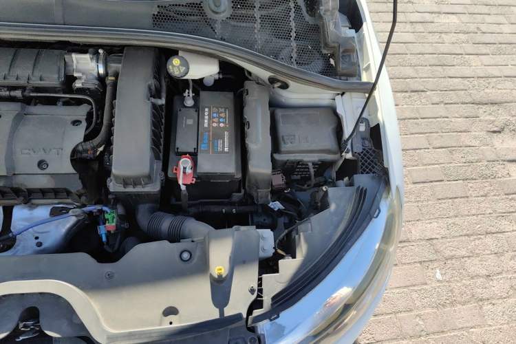 Used Citroen C3-XR 2015 1.6L Automatic Pioneer Model Engine Bay Left