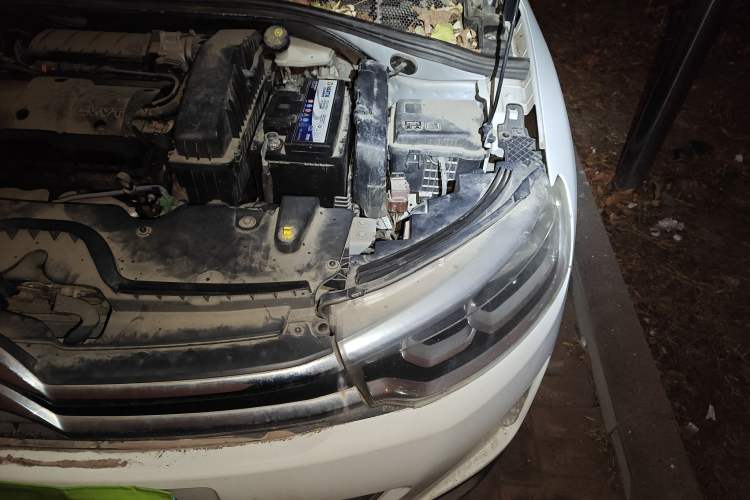 Used Citroen C3-XR 2015 1.6L Automatic Pioneer Model Engine Bay Left