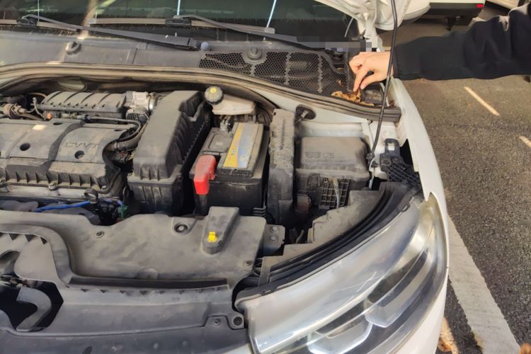 Used Citroen C3-XR 2015 1.6L Automatic Pioneer Model Engine Bay Left