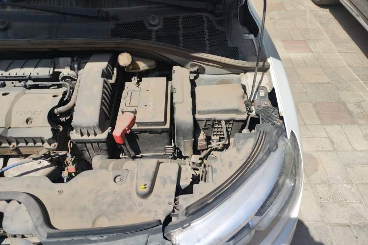 Used Citroen C3-XR 2015 1.6L Automatic Pioneer Model Engine Bay Left