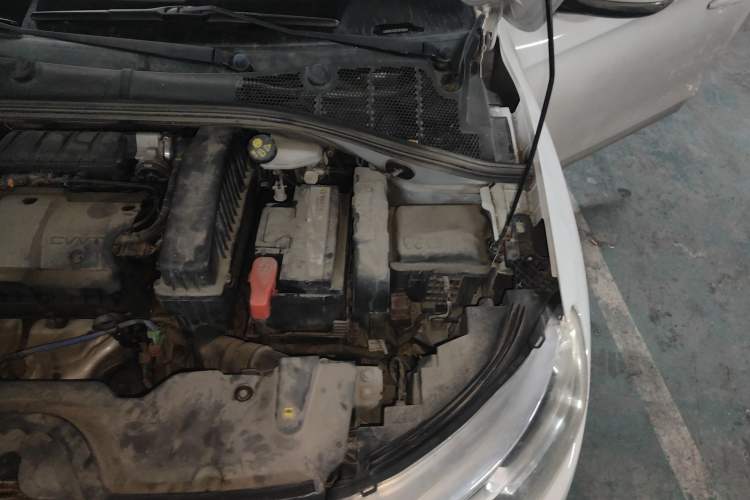 Used Citroen C3-XR 2015 1.6L Manual Pioneer Model Engine Bay Left