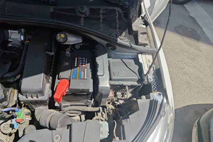 Used Citroen C3-XR 2015 1.6L Automatic Pioneer Model Engine Bay Left