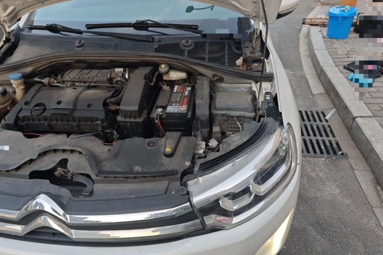 Used Citroen C3-XR 2015 1.6L Automatic Smart Version Engine Bay Left