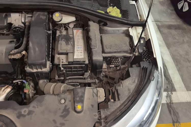 Used Citroen C3-XR 2015 1.6L Automatic Pioneer Model Engine Bay Left