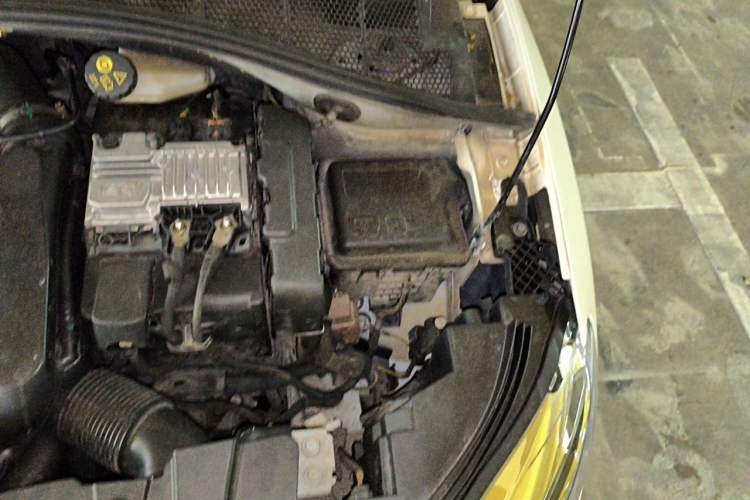 Used Citroen C3-XR 2015 1.6THP Automatic Flagship Model Engine Bay Left