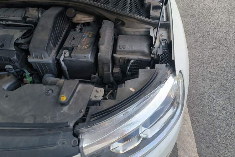 Used Citroen C3-XR 2015 1.6L Manual Pioneer Model Engine Bay Left