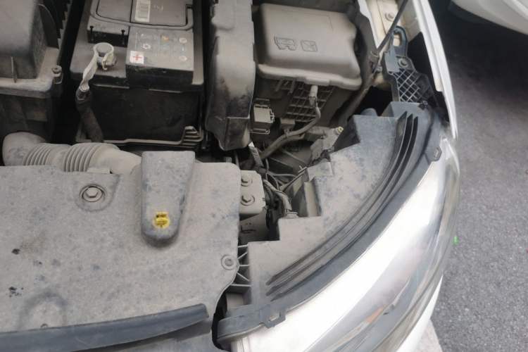 Used Citroen C3-XR 2015 1.6L Automatic Pioneer Model Engine Bay Left