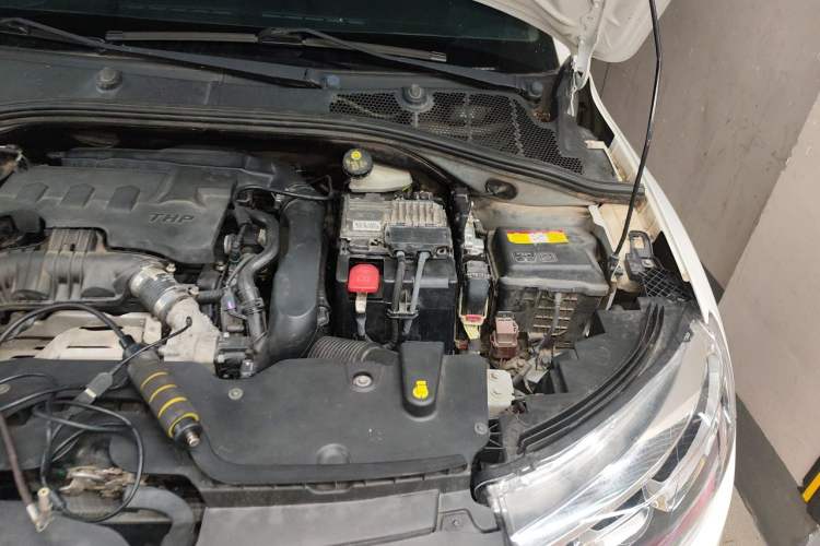 Used Citroen C3-XR 2015 1.6THP Automatic Pioneer Model Engine Bay Left