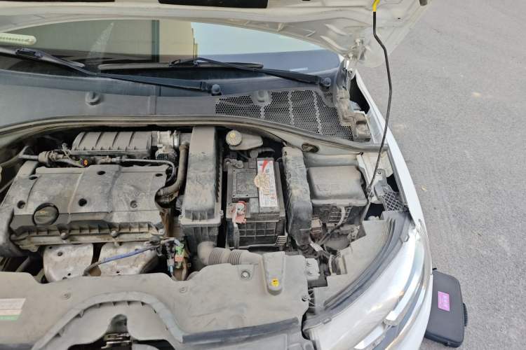 Used Citroen C3-XR 2015 1.6L Manual Pioneer Model Engine Bay Left