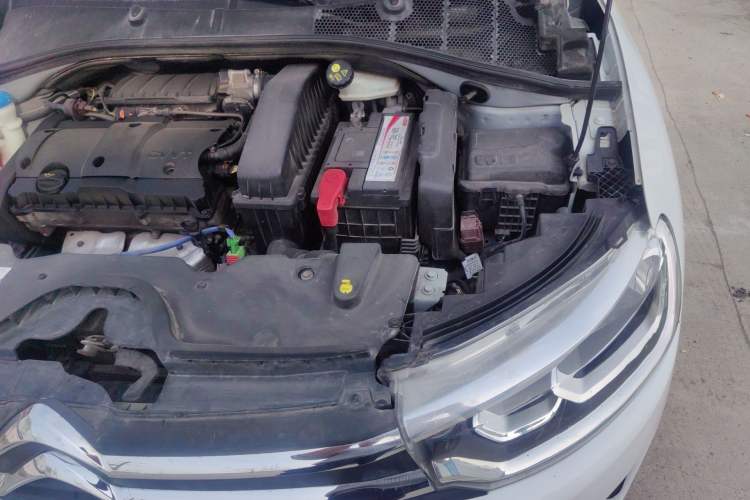 Used Citroen C3-XR 2015 1.6L Manual Fashion Edition Engine Bay Left