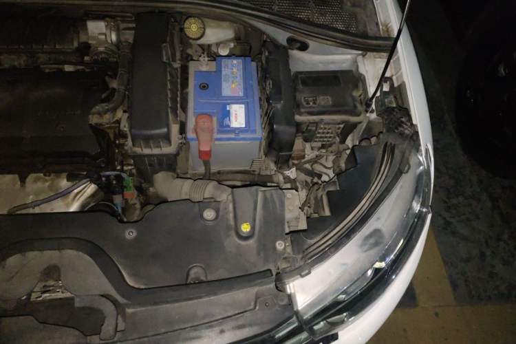 Used Citroen C3-XR 2015 1.6L Automatic Fashion Model Engine Bay Left