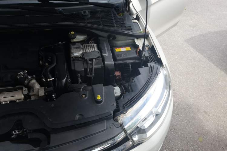 Used Citroen C3-XR 2015 1.6THP Automatic Flagship Model Engine Bay Left
