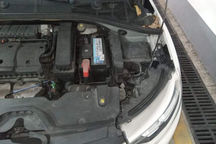 Used Citroen C3-XR 2015 1.6L Manual Pioneer Model Engine Bay Left