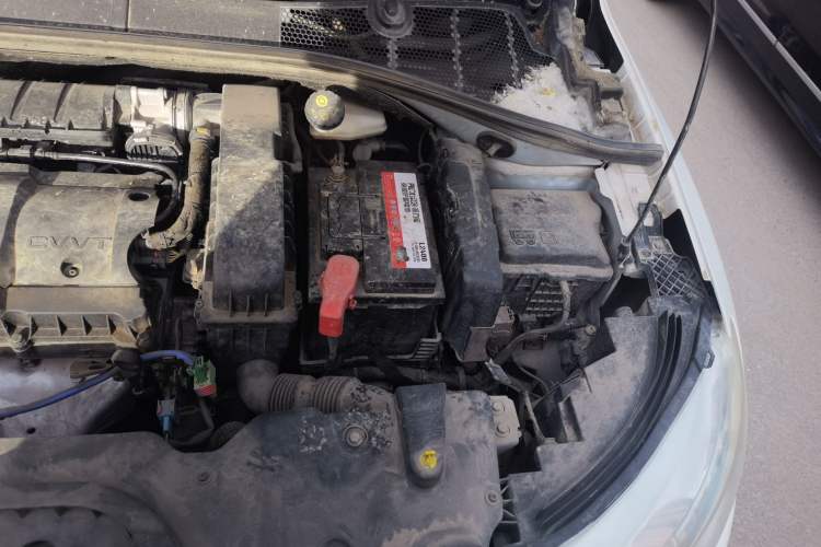 Used Citroen C3-XR 2015 1.6L Automatic Smart Version Engine Bay Left