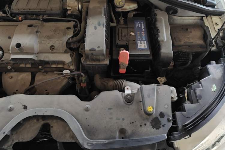 Used Citroen C3-XR 2015 1.6L Automatic Pioneer Model Engine Bay Left