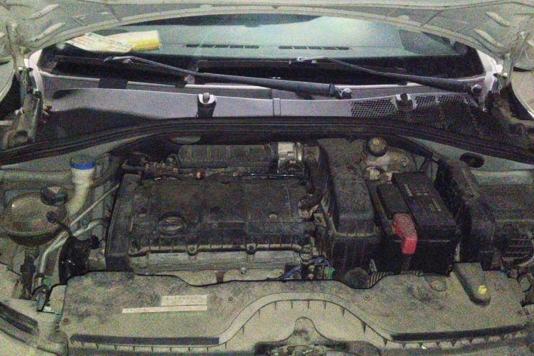 Used Citroen C3-XR 2015 1.6L Manual Pioneer Model Engine Bay