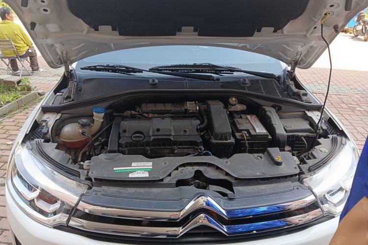 Used Citroen C3-XR 2015 1.6L Automatic Fashion Model Engine Bay