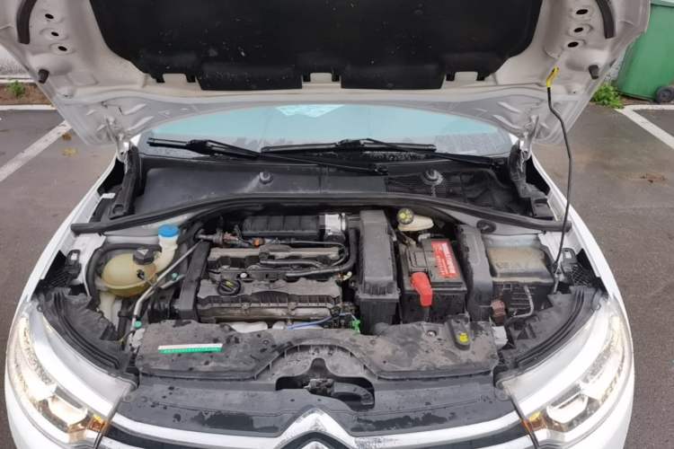 Used Citroen C3-XR 2015 1.6L Automatic Pioneer Model Engine Bay