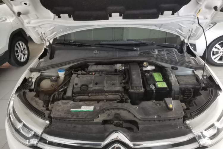 Used Citroen C3-XR 2015 1.6L Manual Pioneer Model Engine Bay