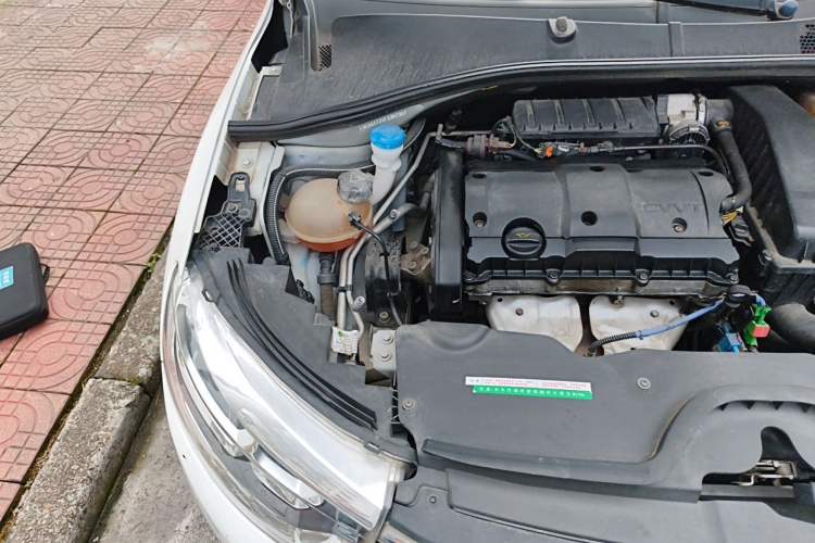Used Citroen C3-XR 2015 1.6L Manual Pioneer Model Engine Bay Right