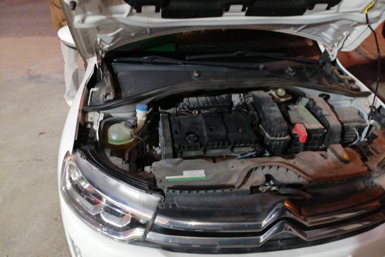 Used Citroen C3-XR 2015 1.6L Automatic Pioneer Model Engine Bay Right