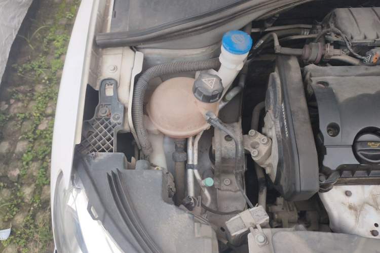 Used Citroen C3-XR 2015 1.6L Automatic Pioneer Model Engine Bay Right