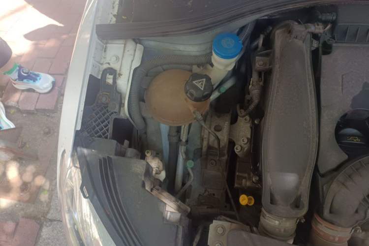 Used Citroen C3-XR 2015 1.6THP Automatic Smart Model Engine Bay Right