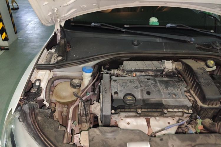 Used Citroen C3-XR 2015 1.6L Manual Pioneer Model Engine Bay Right