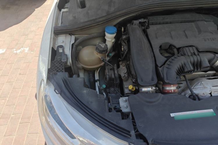 Used Citroen C3-XR 2015 1.6THP Automatic Smart Model Engine Bay Right