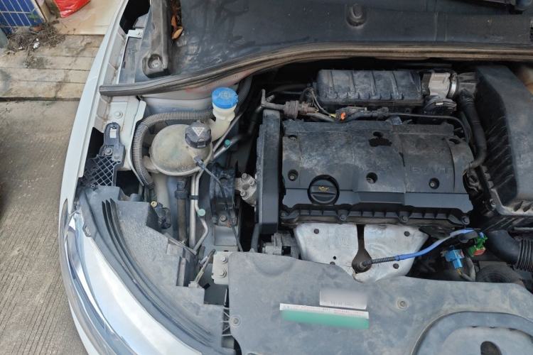 Used Citroen C3-XR 2015 1.6L Automatic Pioneer Model Engine Bay Right