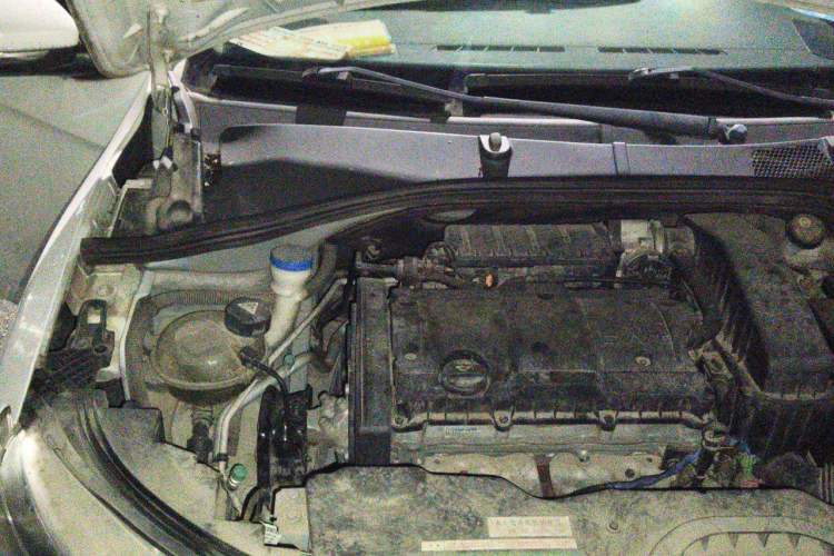 Used Citroen C3-XR 2015 1.6L Manual Pioneer Model Engine Bay Right