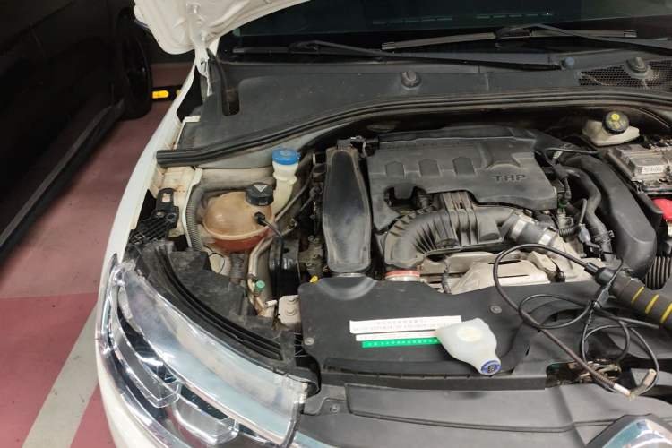 Used Citroen C3-XR 2015 1.6THP Automatic Pioneer Model Engine Bay Right