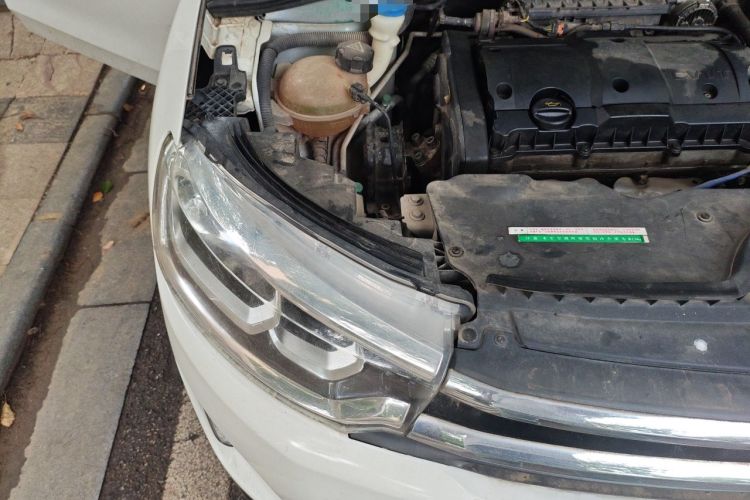 Used Citroen C3-XR 2015 1.6L Automatic Pioneer Model Engine Bay Right