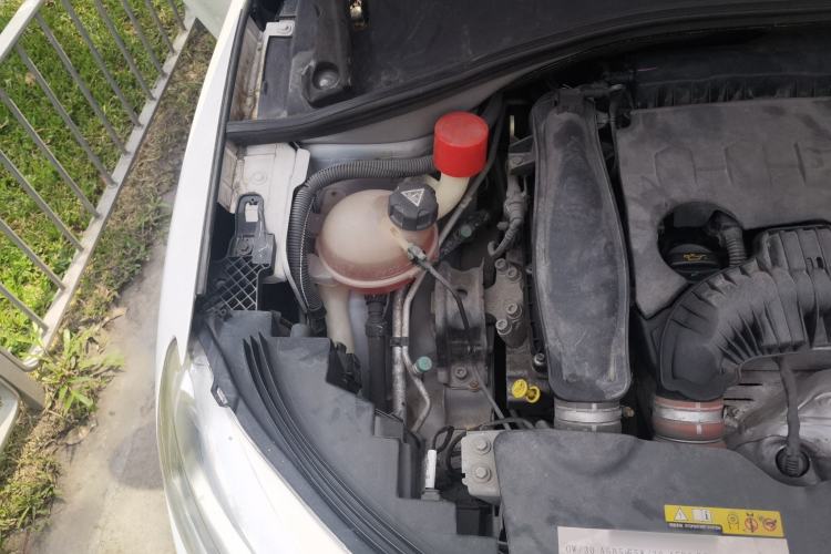 Used Citroen C3-XR 2015 1.6THP Automatic Flagship Model Engine Bay Right