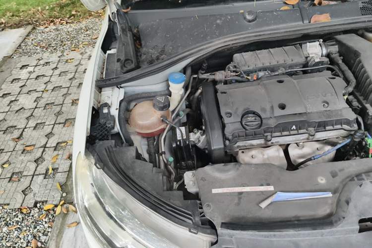Used Citroen C3-XR 2015 1.6L Automatic Pioneer Model Engine Bay Right