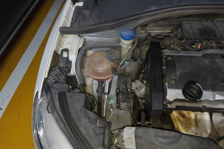 Used Citroen C3-XR 2015 1.6L Automatic Pioneer Model Engine Bay Right