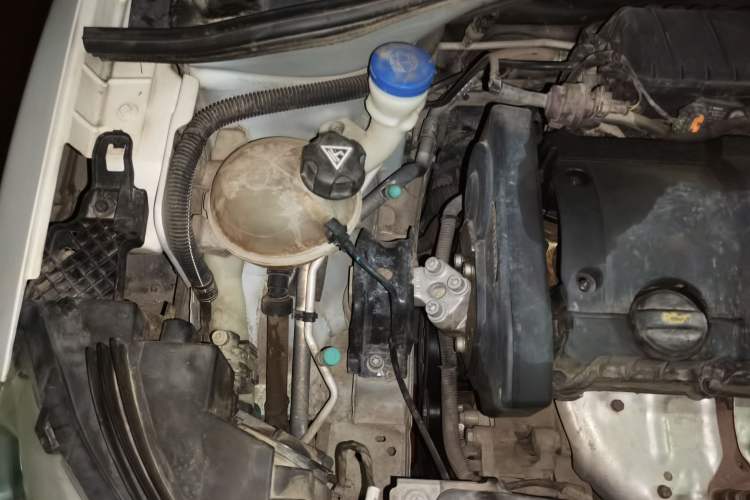 Used Citroen C3-XR 2015 1.6L Automatic Pioneer Model Engine Bay Right