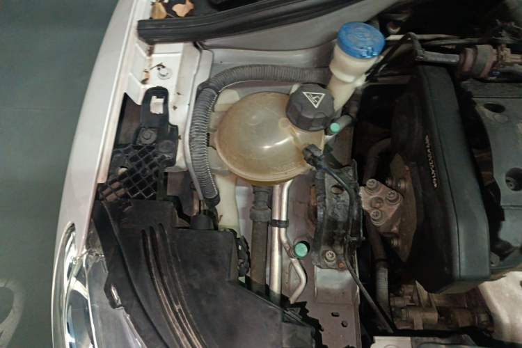 Used Citroen C3-XR 2015 1.6L Automatic Pioneer Model Engine Bay Right