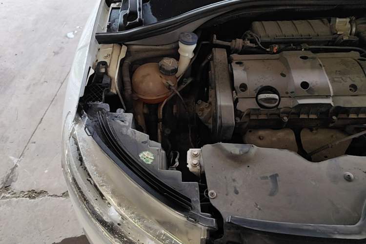 Used Citroen C3-XR 2015 1.6L Automatic Pioneer Model Engine Bay Right