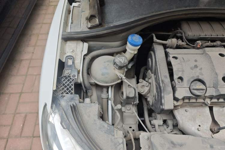 Used Citroen C3-XR 2015 1.6L Manual Pioneer Model Engine Bay Right