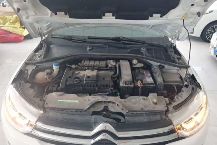 Used Citroen C3-XR 2015 1.6L Manual Pioneer Model Engine Bay