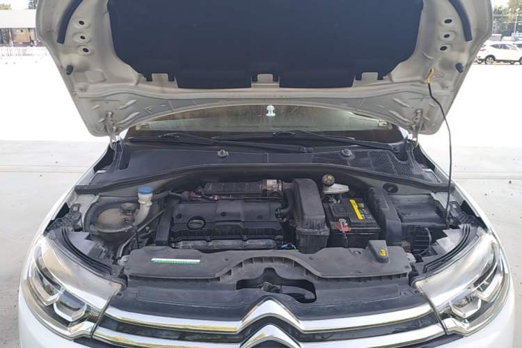Used Citroen C3-XR 2015 1.6L Manual Pioneer Model Engine Bay
