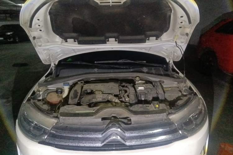 Used Citroen C3-XR 2015 1.6THP Automatic Smart Model Engine Bay
