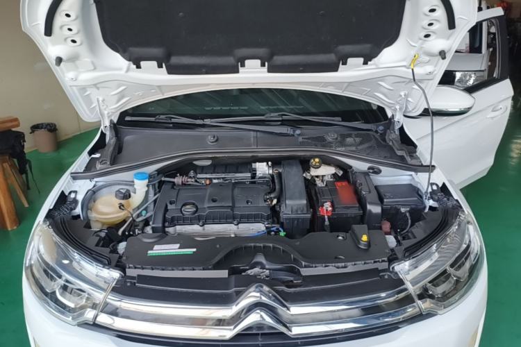 Used Citroen C3-XR 2015 1.6L Manual Pioneer Model Engine Bay